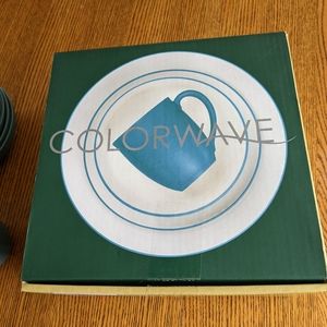 Noritake COLORWAVE-Turquoise 4-piece settings, read description!